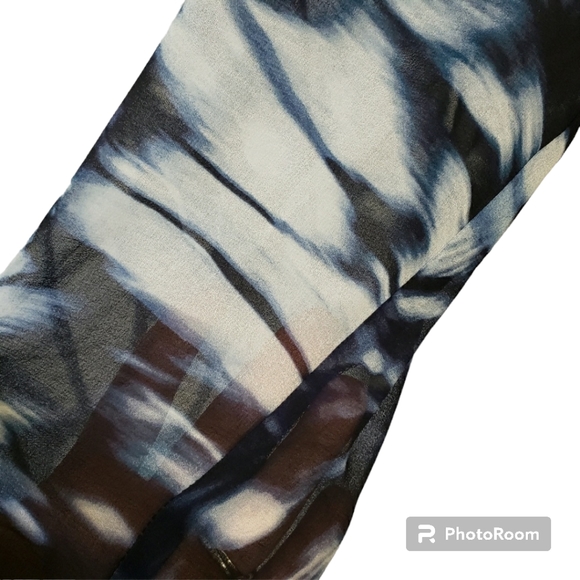 NWT Calvin Klein Sheer Long Sleeve Printed Chiffon Twist Front Dress - Picture 9 of 11